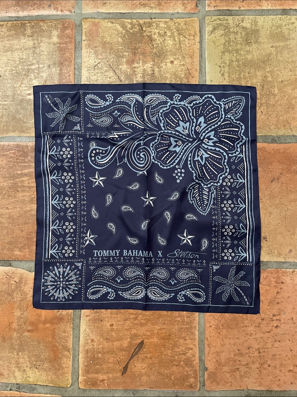 100% Silk Scarf Tommy Bahama x Stetson Limited Edition Navy and White